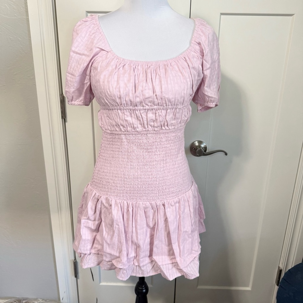 Le Lis Pink Short Puff Sleeve Smock Dress Nwt Size Medium